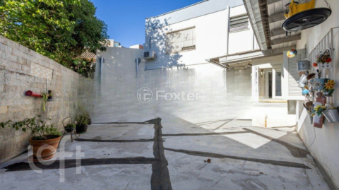 Image 29 - 991931