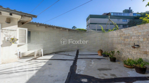 Image 27 - 991931