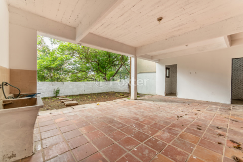 Image 38 - 992061