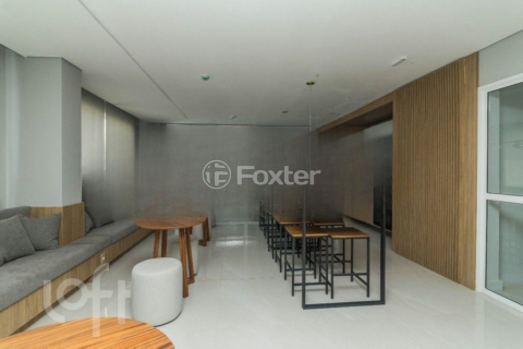 Image 33 - 992227