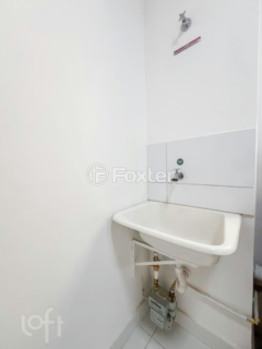 Image 4 - 992305