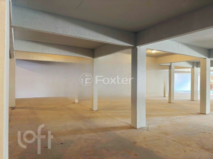 Image 32 - 992556