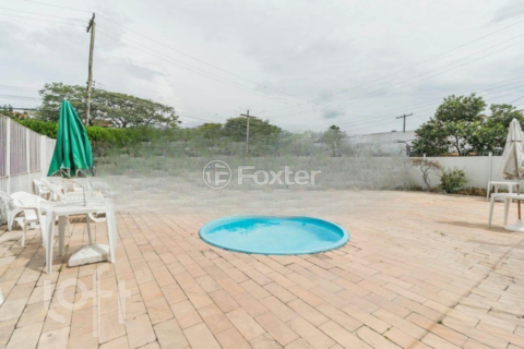 Image 21 - 992620
