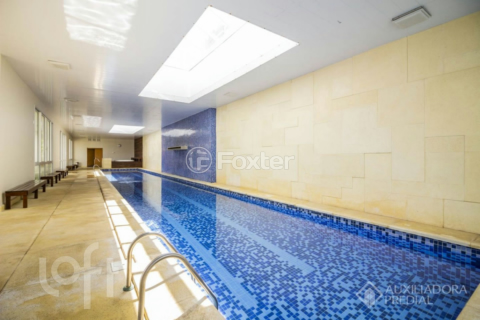 Image 31 - 992648