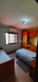 Image 19 - 992768