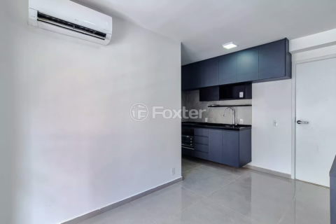 Image 3 - 992868