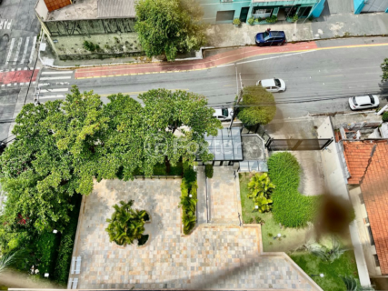 Image 19 - 992921