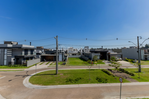Image 32 - 992930
