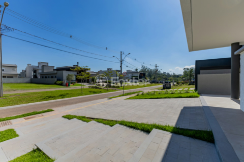 Image 40 - 992930