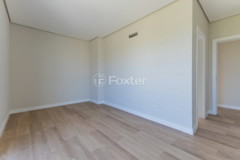 Image 35 - 992930