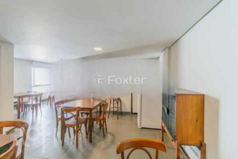 Image 30 - 992940