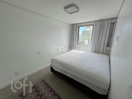 Image 7 - 992957