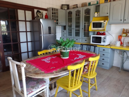 Image 20 - 993280