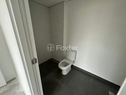 Image 7 - 993320