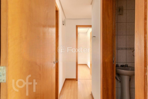 Image 39 - 993695