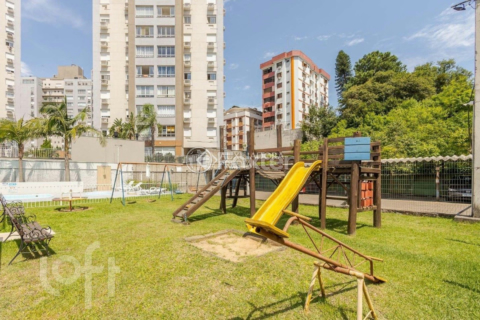 Image 31 - 993702