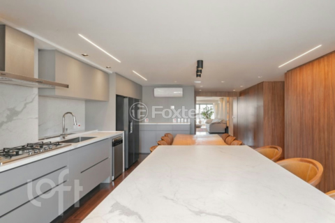 Image 7 - 993812
