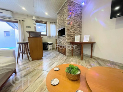 Image 16 - 993962