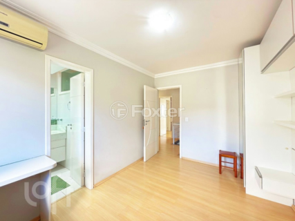 Image 31 - 993965