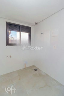 Image 35 - 993997