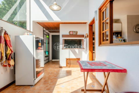Image 8 - 994141