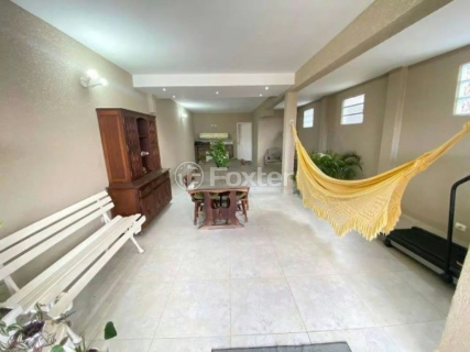 Image 30 - 994235