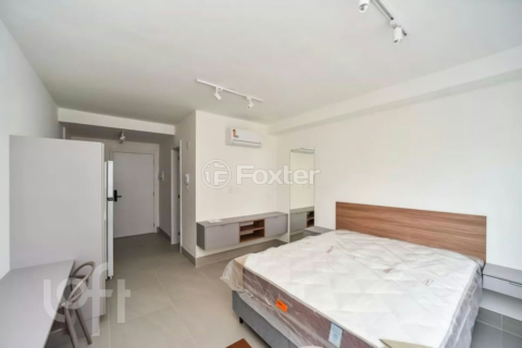 Image 30 - 994366