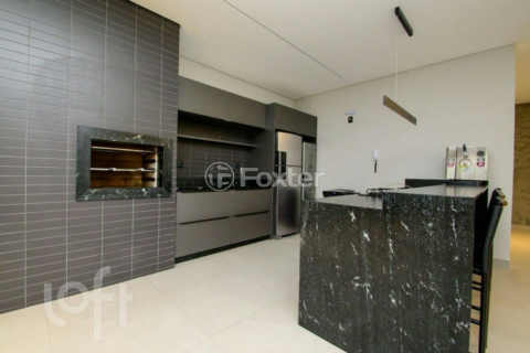 Image 32 - 994542