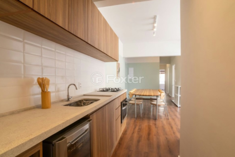 Image 7 - 994797