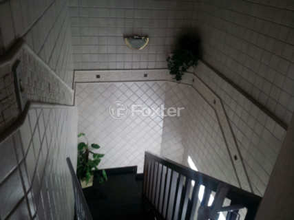 Image 7 - 994853
