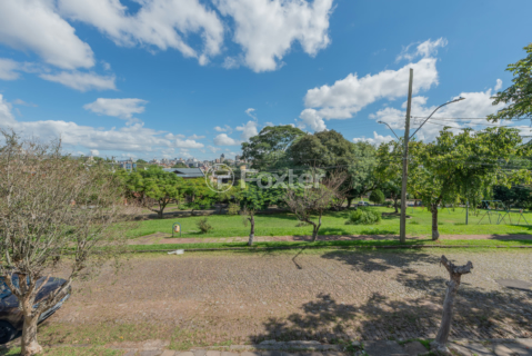 Image 33 - 994921