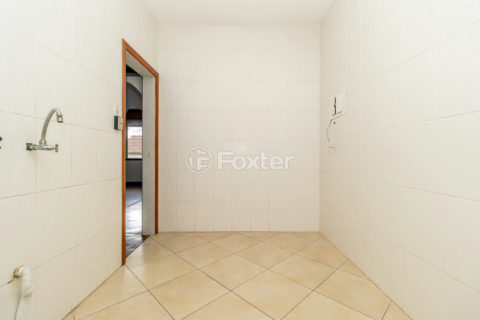 Image 35 - 994980