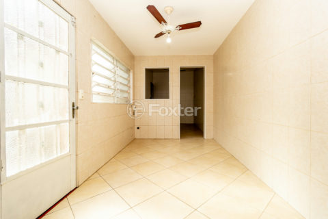 Image 37 - 994980