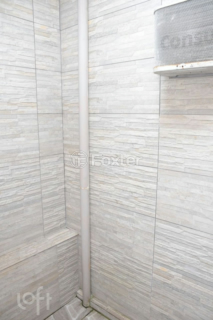 Image 19 - 995102