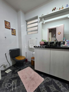 Image 33 - 995147