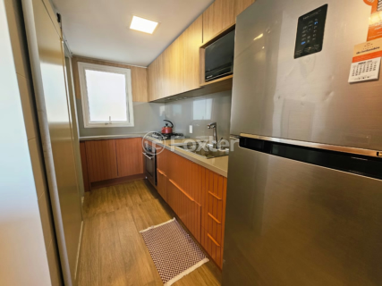 Image 7 - 995289