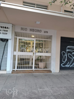 Image 21 - 995313