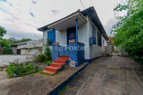 Image 35 - 995358