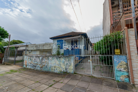 Image 37 - 995358