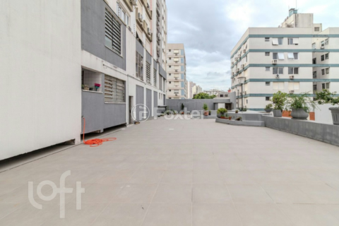 Image 31 - 995433