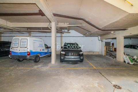 Image 30 - 995534