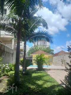 Image 11 - 995550