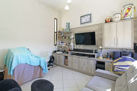 Image 31 - 995597