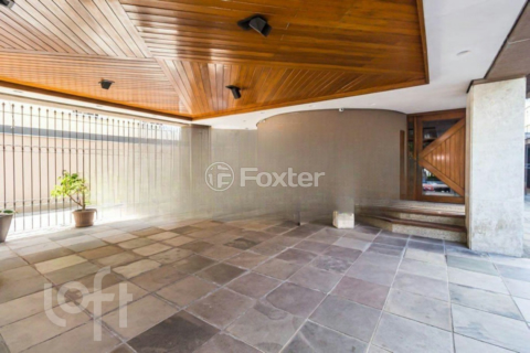 Image 49 - 995609