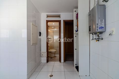 Image 30 - 995635