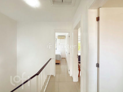 Image 43 - 995651