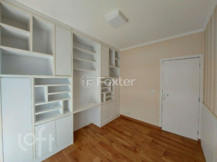 Image 7 - 995691