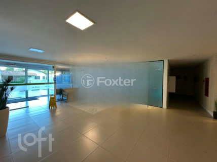 Image 33 - 995777