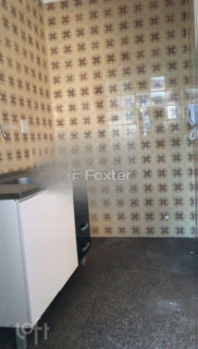 Image 7 - 995972