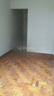Image 7 - 996044